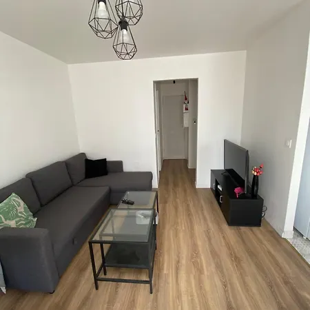 Proche La Avec 2 Balcons Pantin